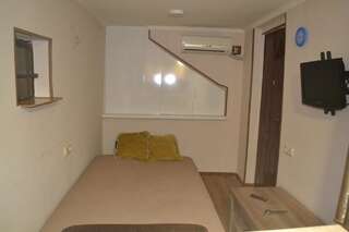 Апарт-отели Apartment Furtseladze Тбилиси Апартаменты с 1 спальней-11